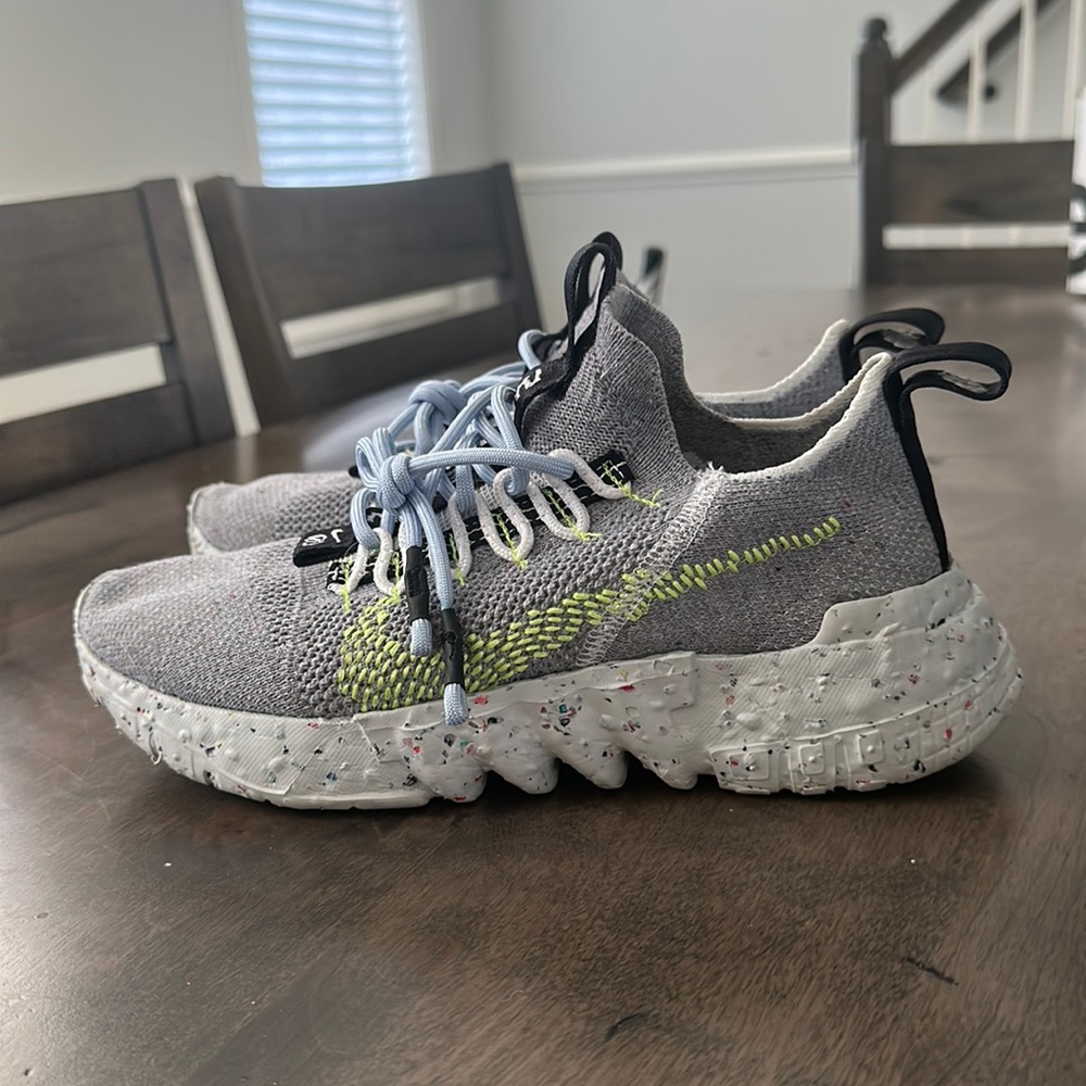 Nike Space Hippie 01 Grey Volt